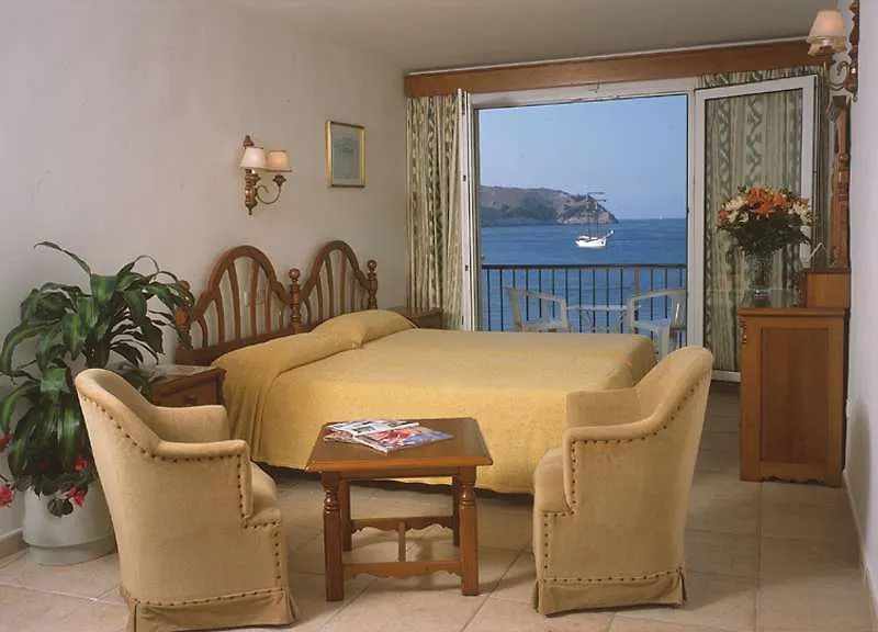 Mar Azul Pur Estil Hotel & Spa (Adults Only) 칼라 라트자다